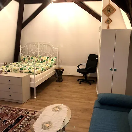Apartament Marktresidenz Eisenach- Stilvolle Maisonette Mit 3 Zimmern Und 2 Baedern *