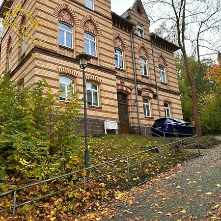 Marktresidenz Eisenach- Stilvolle Maisonette Mit 3 Zimmern Und 2 Baedern