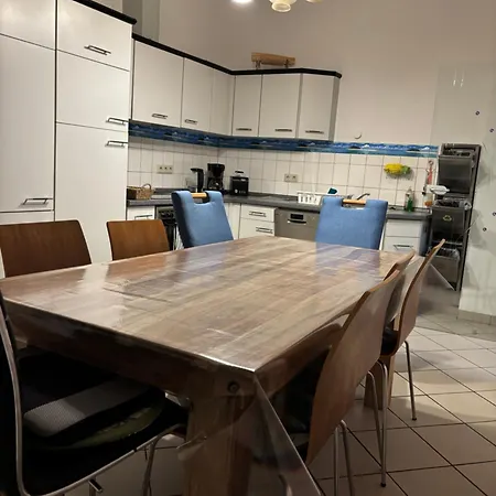 Marktresidenz Eisenach- Stilvolle Maisonette Mit 3 Zimmern Und 2 Baedern * Eisenach