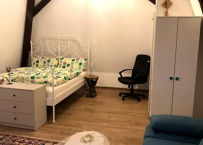 Appartement Marktresidenz Eisenach- Stilvolle Maisonette Mit 3 Zimmern Und 2 Baedern *