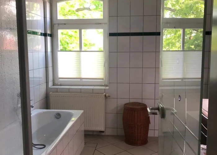Marktresidenz Eisenach- Stilvolle Maisonette Mit 3 Zimmern Und 2 Baedern Appartement
