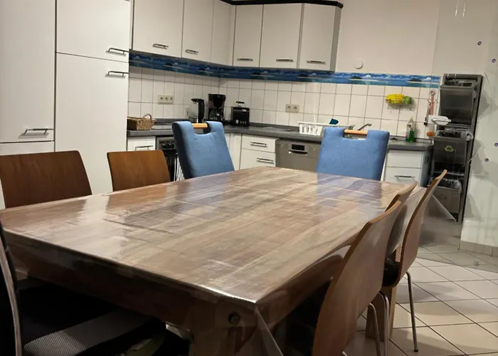 Marktresidenz Eisenach- Stilvolle Maisonette Mit 3 Zimmern Und 2 Baedern * Eisenach